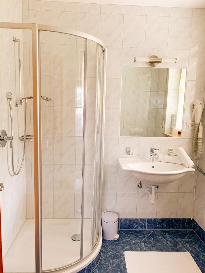 Hotel Montani Morter Екстер'єр фото