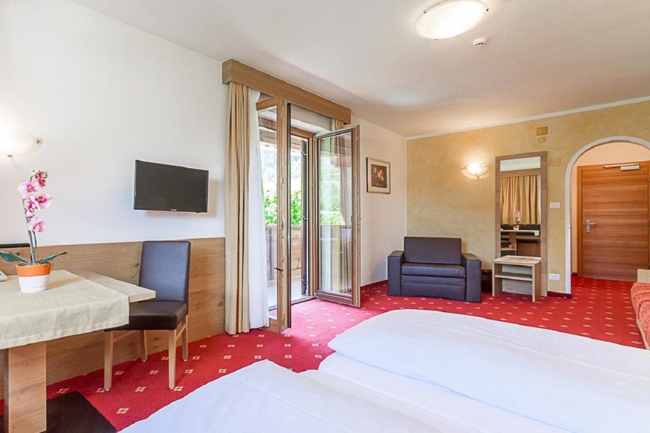 Hotel Montani Morter Екстер'єр фото