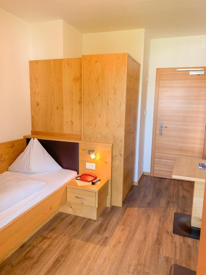 Hotel Montani Morter Екстер'єр фото