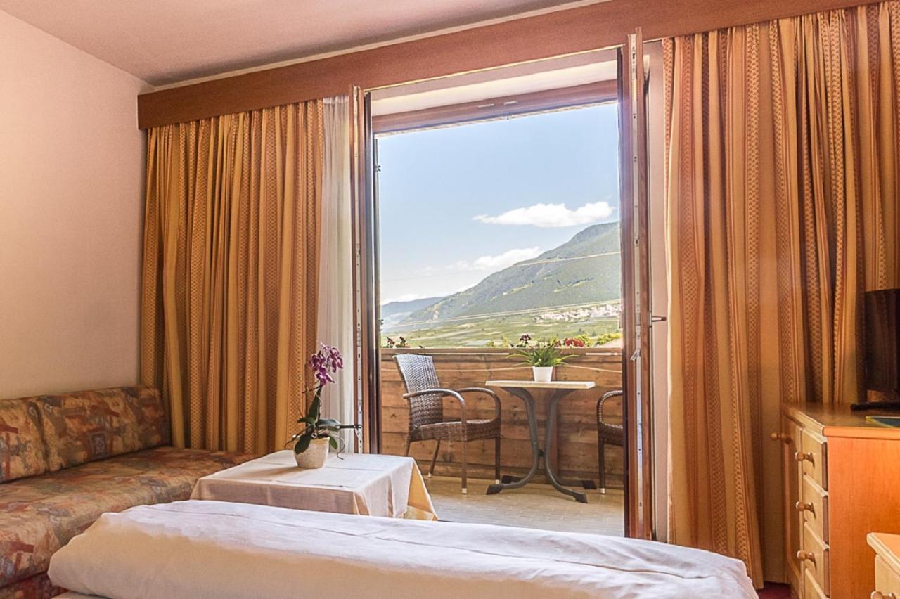 Hotel Montani Morter Екстер'єр фото