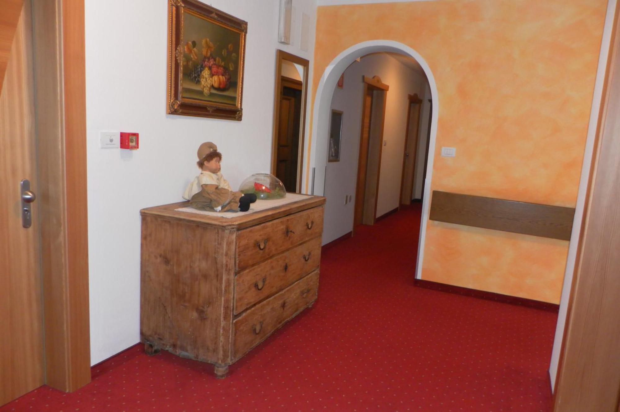 Hotel Montani Morter Екстер'єр фото